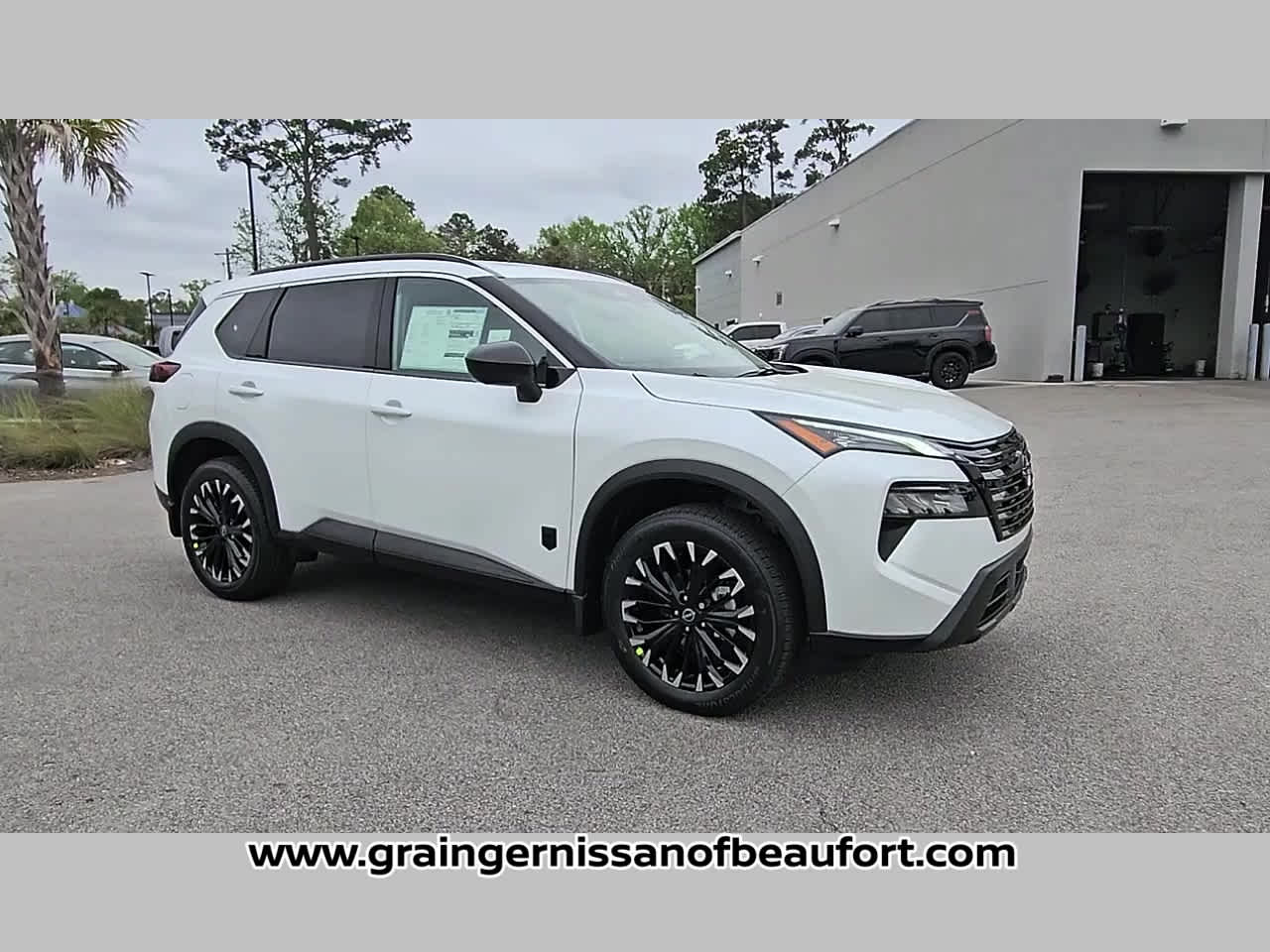 2026 Nissan Rogue Dark Armor