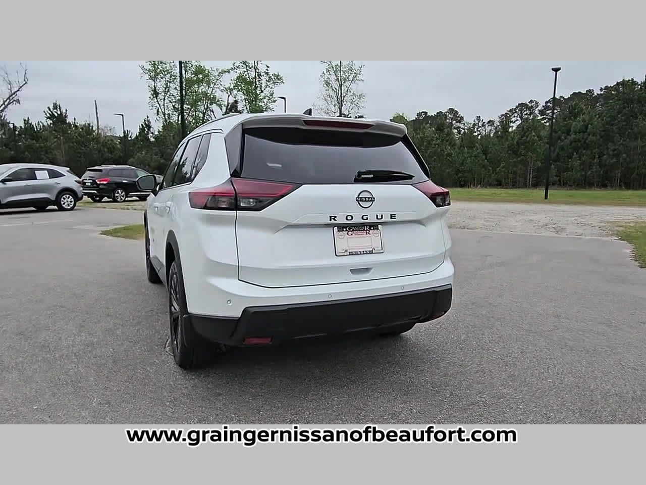 2026 Nissan Rogue Dark Armor