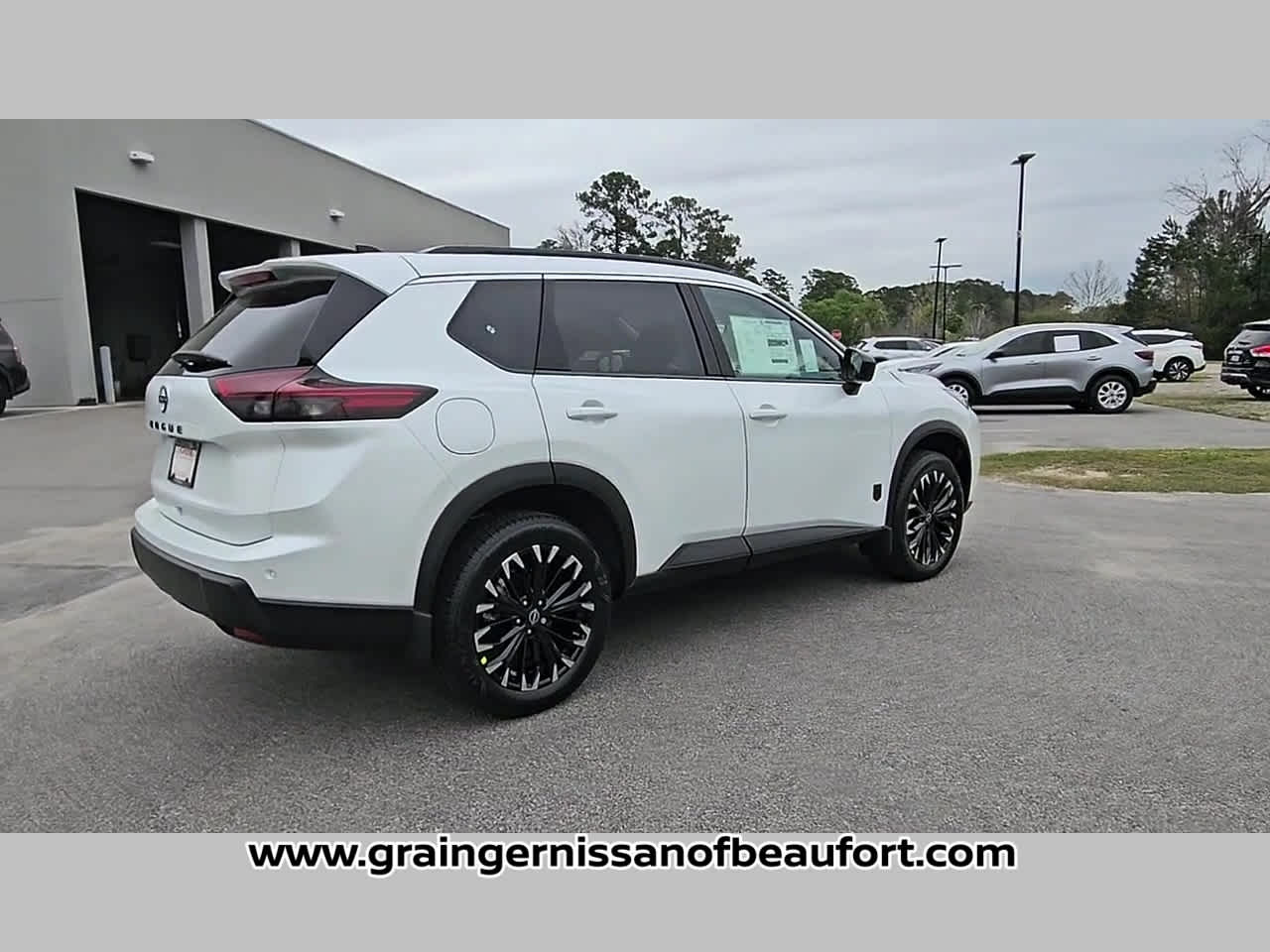 2026 Nissan Rogue Dark Armor