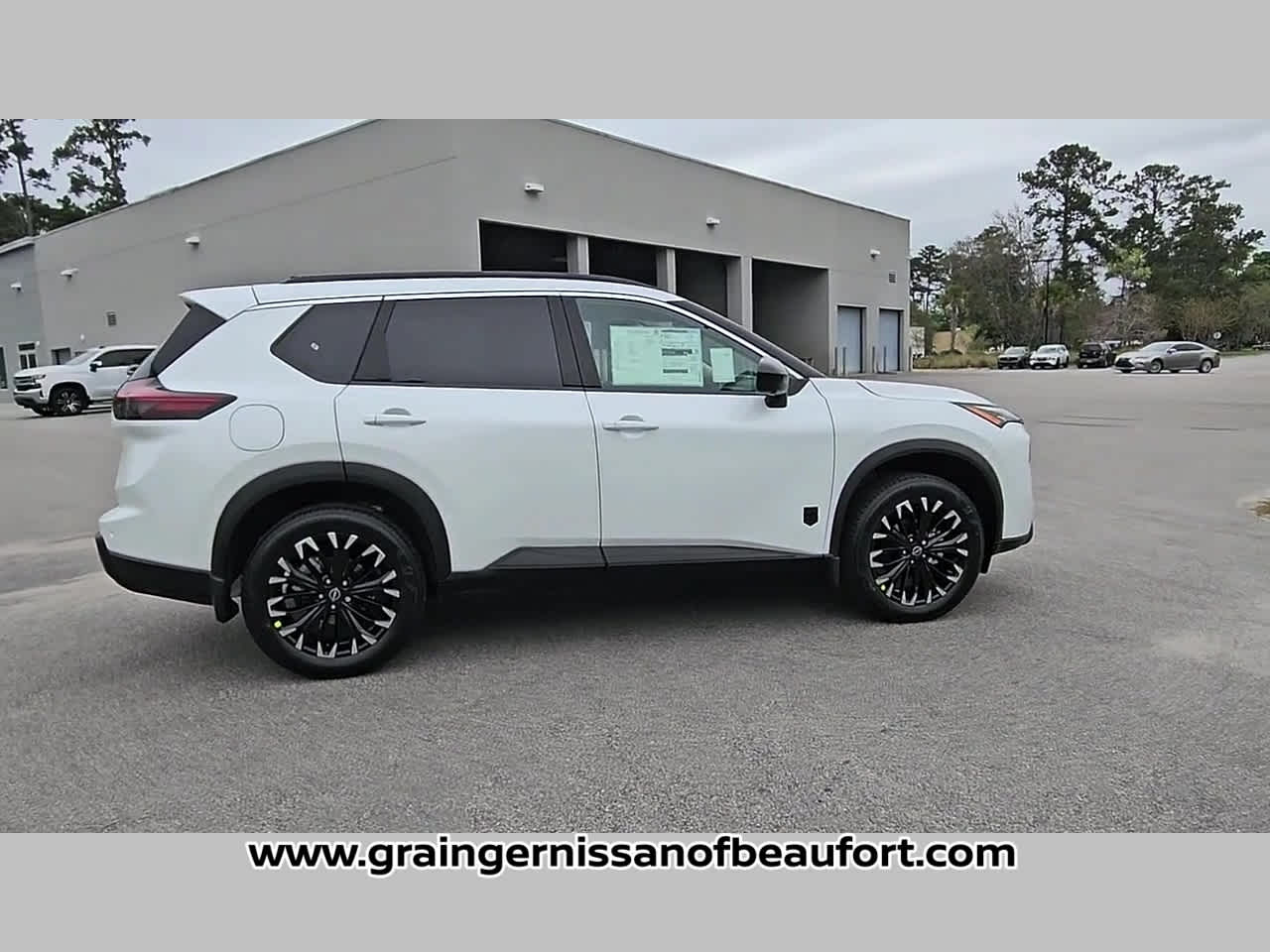 2026 Nissan Rogue Dark Armor