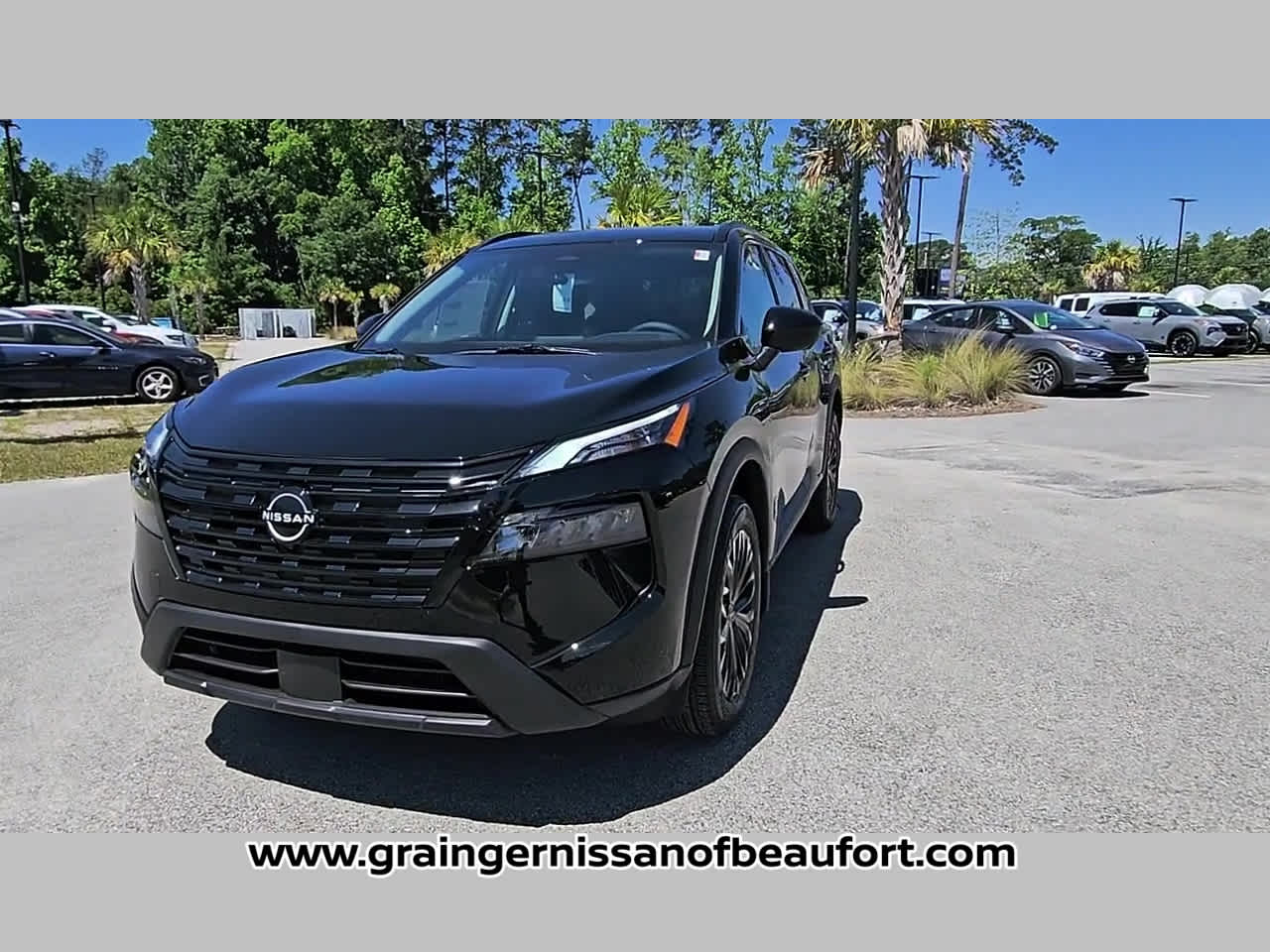 2026 Nissan Rogue Dark Armor