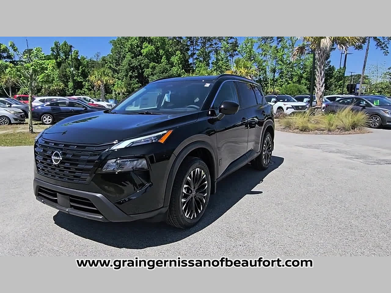 2026 Nissan Rogue Dark Armor