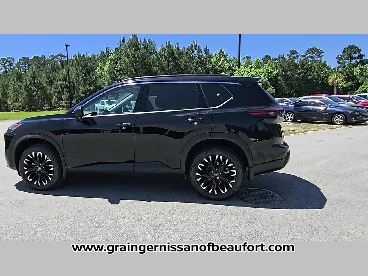 2026 Nissan Rogue Dark Armor
