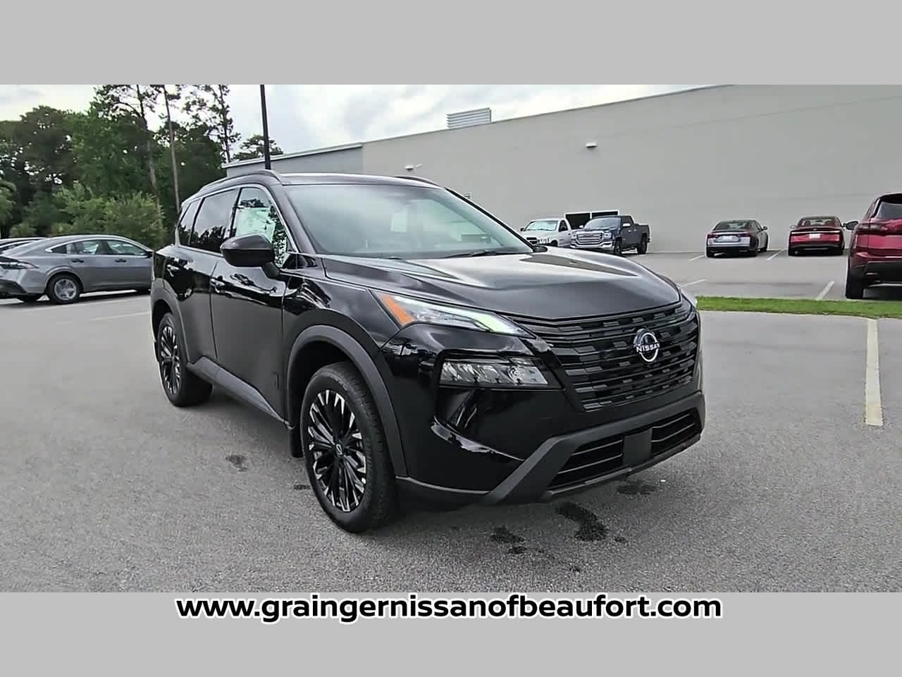 2026 Nissan Rogue Dark Armor