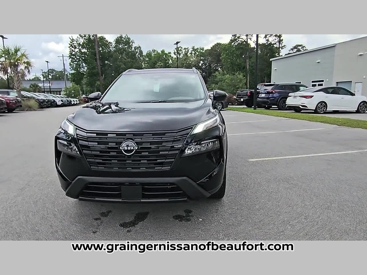 2026 Nissan Rogue Dark Armor