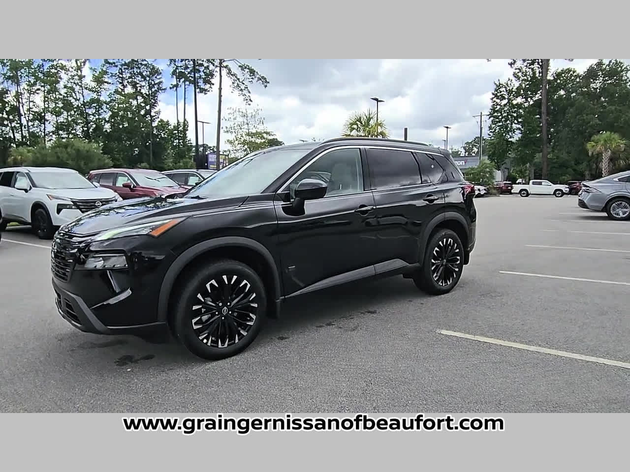 2026 Nissan Rogue Dark Armor