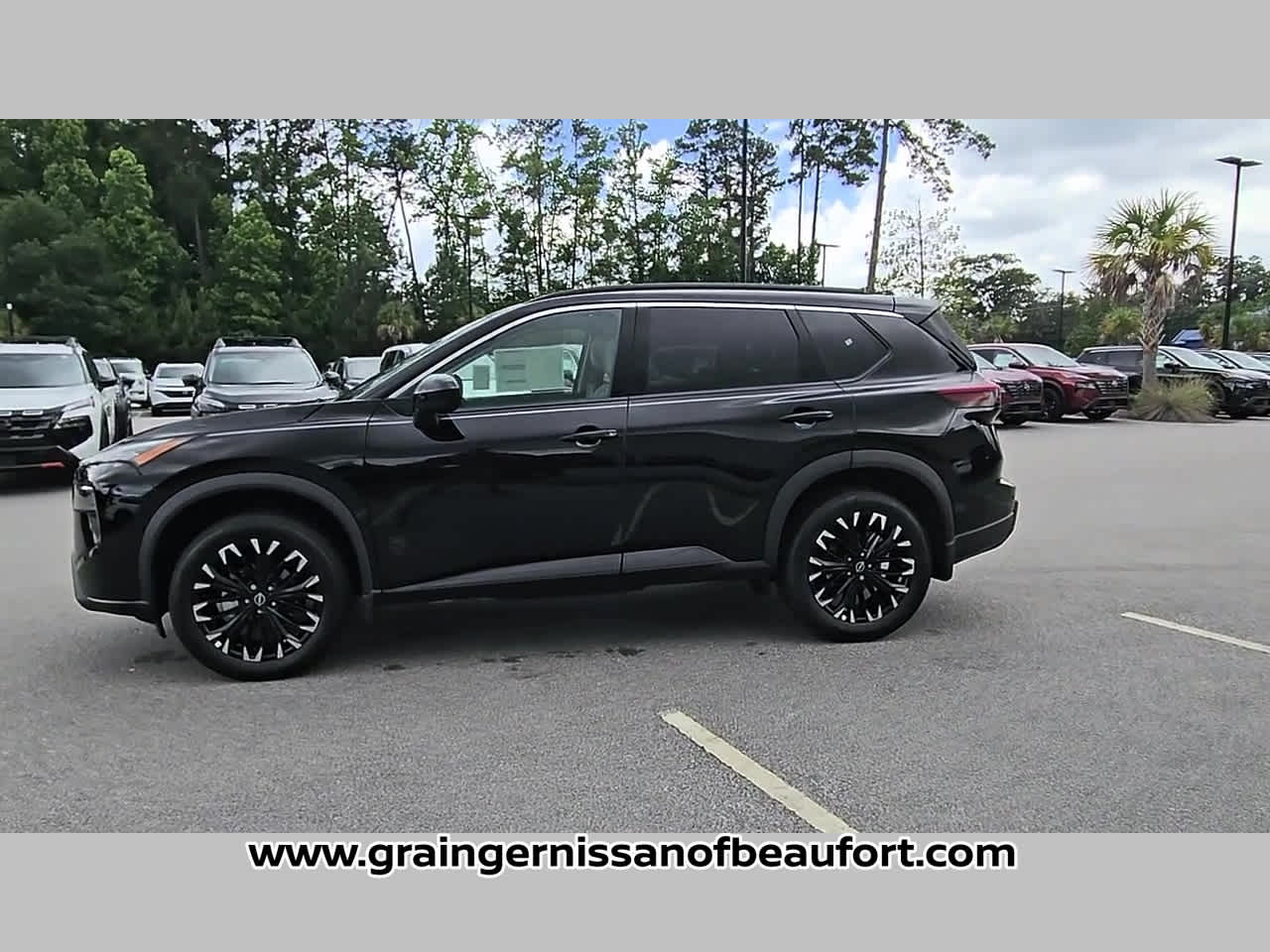 2026 Nissan Rogue Dark Armor