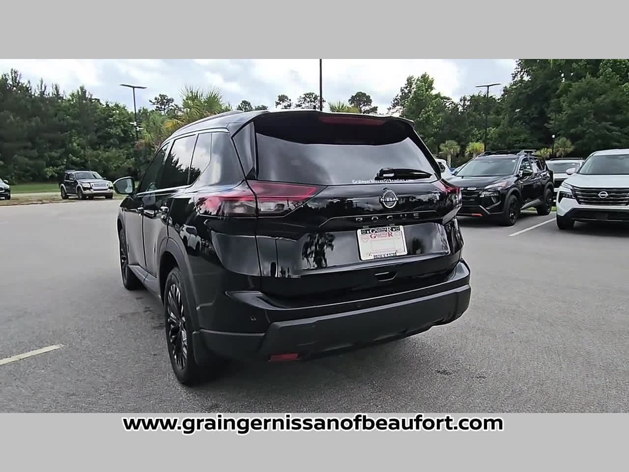 2026 Nissan Rogue Dark Armor