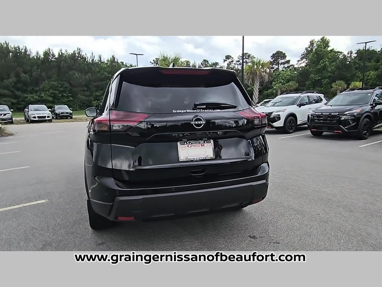2026 Nissan Rogue Dark Armor
