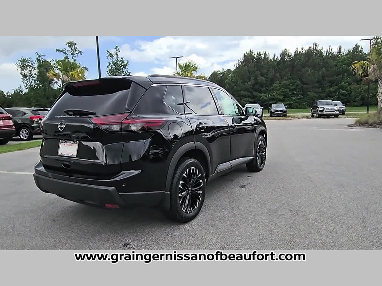 2026 Nissan Rogue Dark Armor