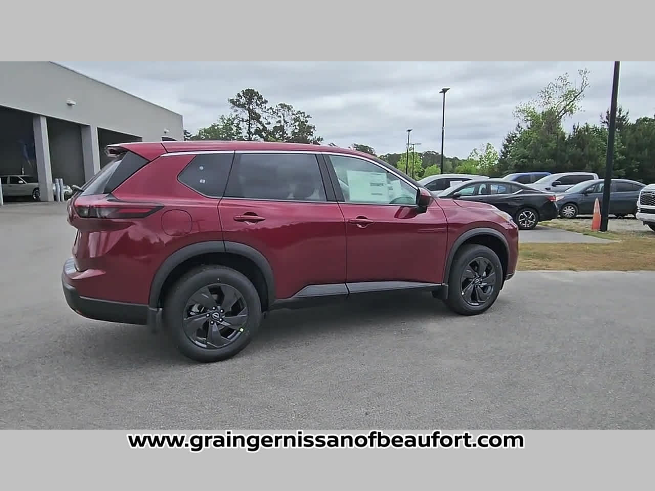 2026 Nissan Rogue SV