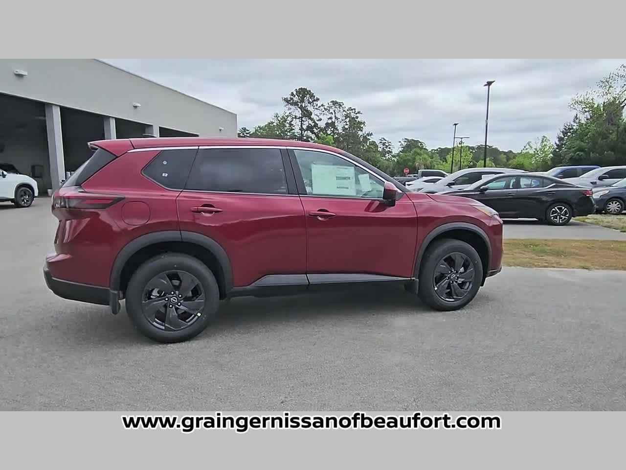2026 Nissan Rogue SV