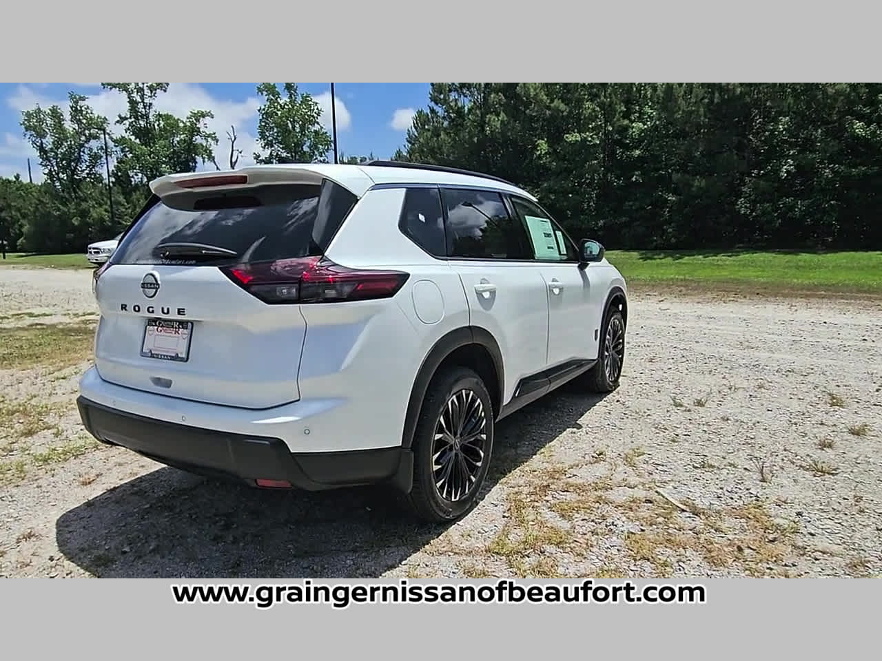 2026 Nissan Rogue Dark Armor