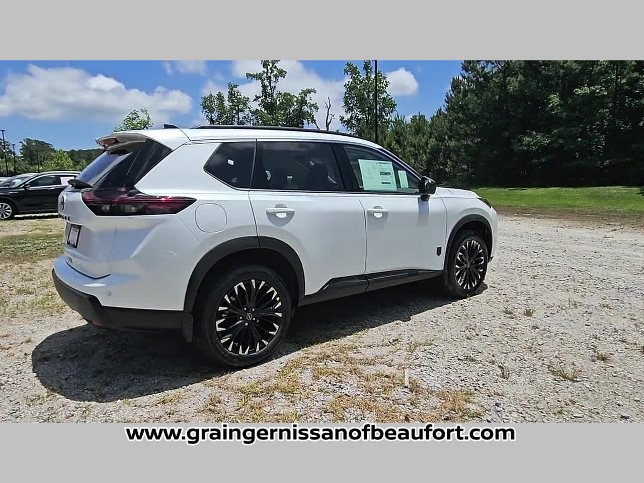 2026 Nissan Rogue Dark Armor