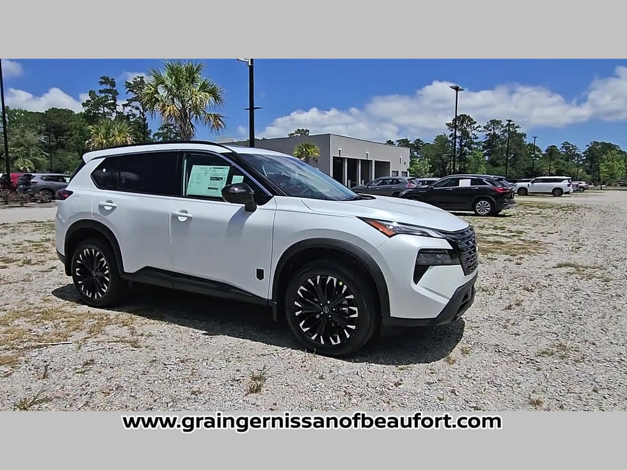 2026 Nissan Rogue Dark Armor