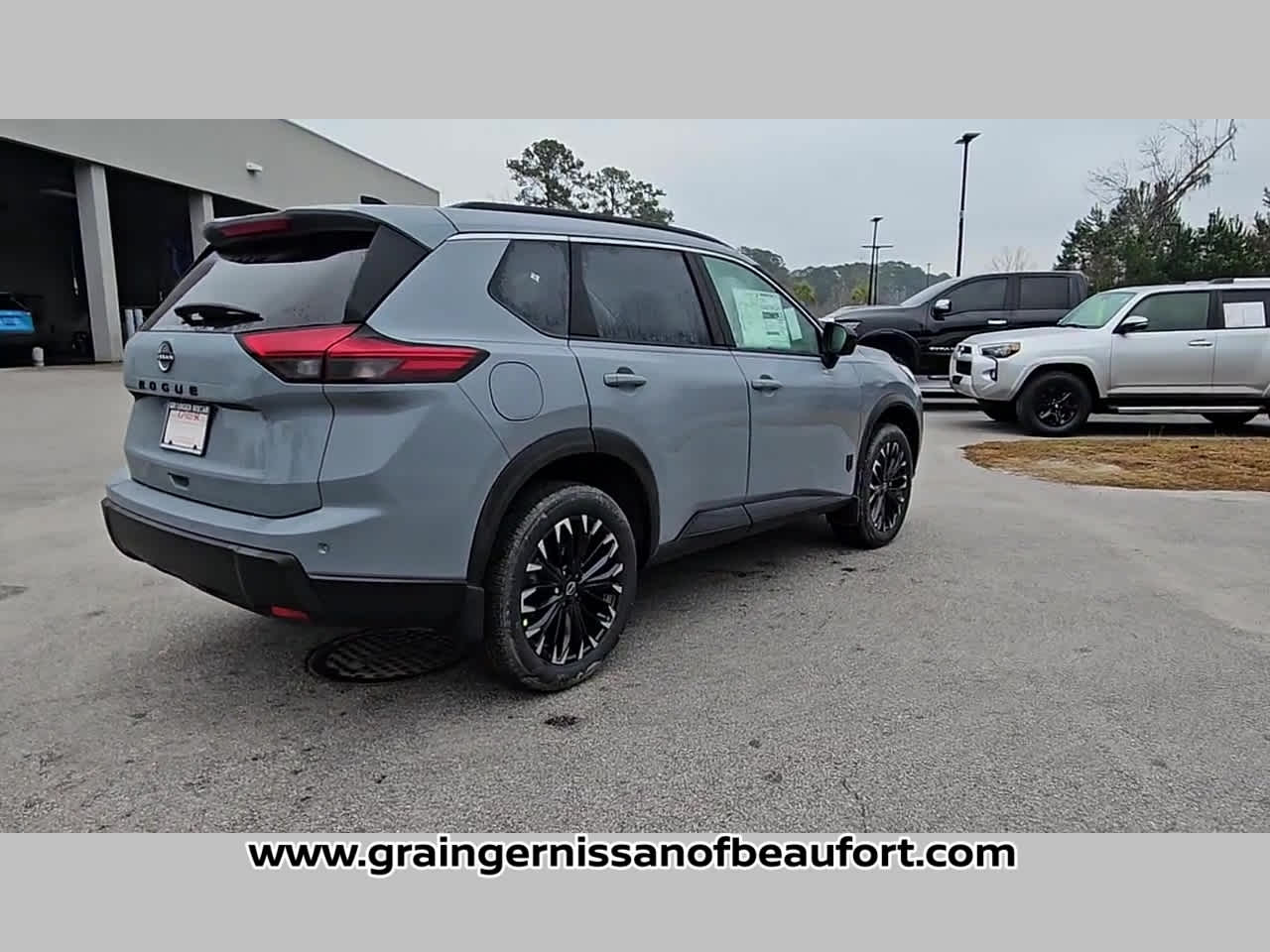 2026 Nissan Rogue Dark Armor