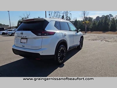 2026 Nissan Rogue Dark Armor