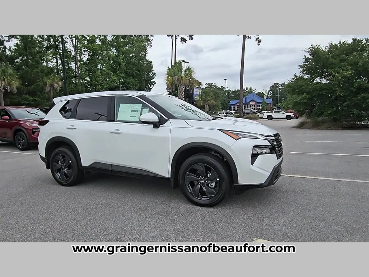 2026 Nissan Rogue SV
