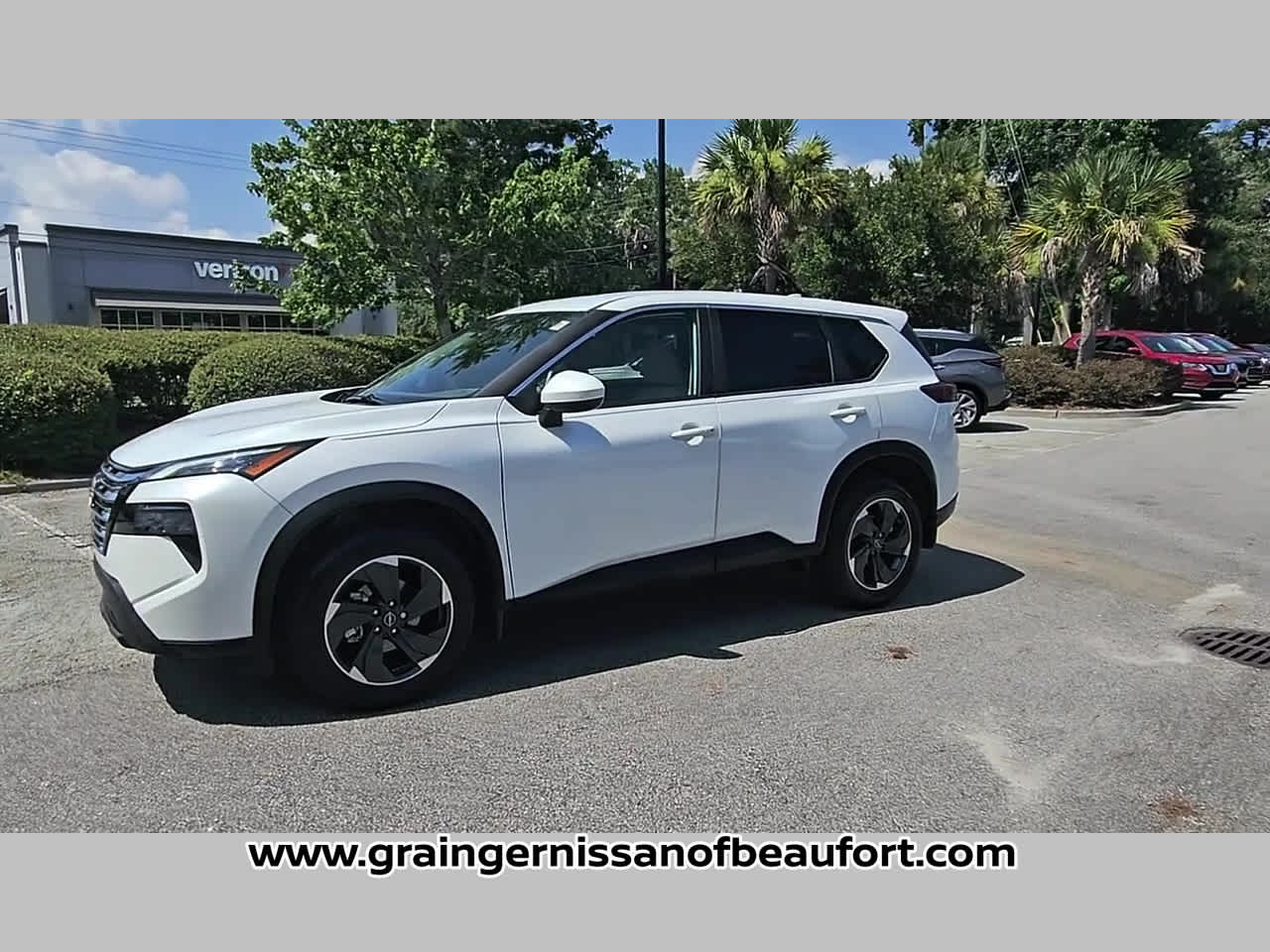 2025 Nissan Rogue SV