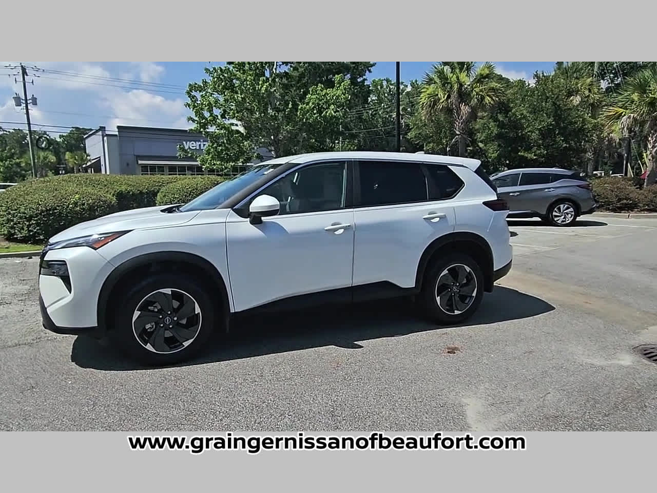 2025 Nissan Rogue SV