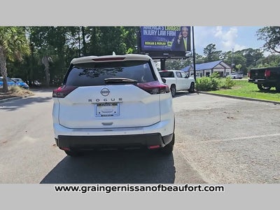2025 Nissan Rogue SV