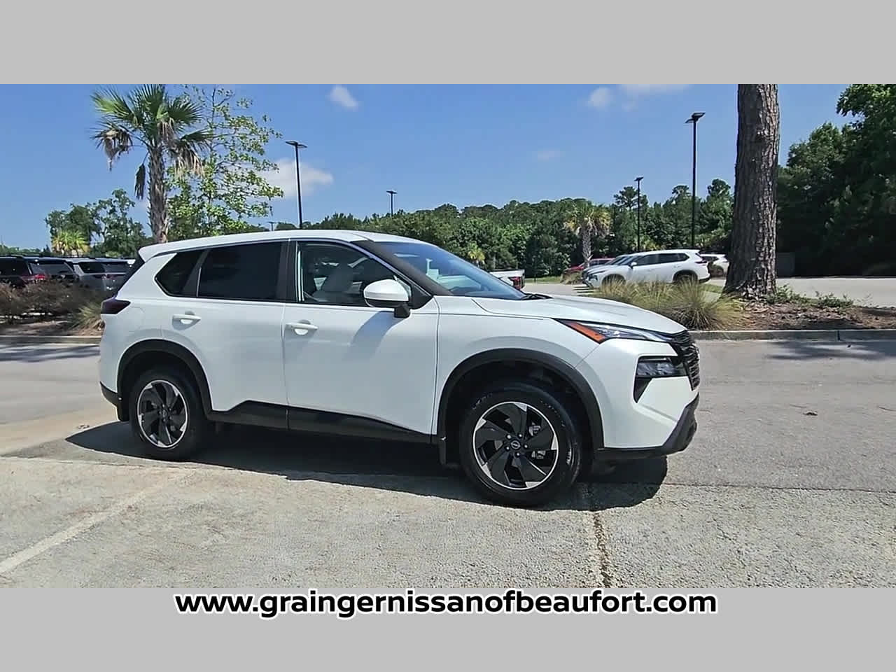 2025 Nissan Rogue SV