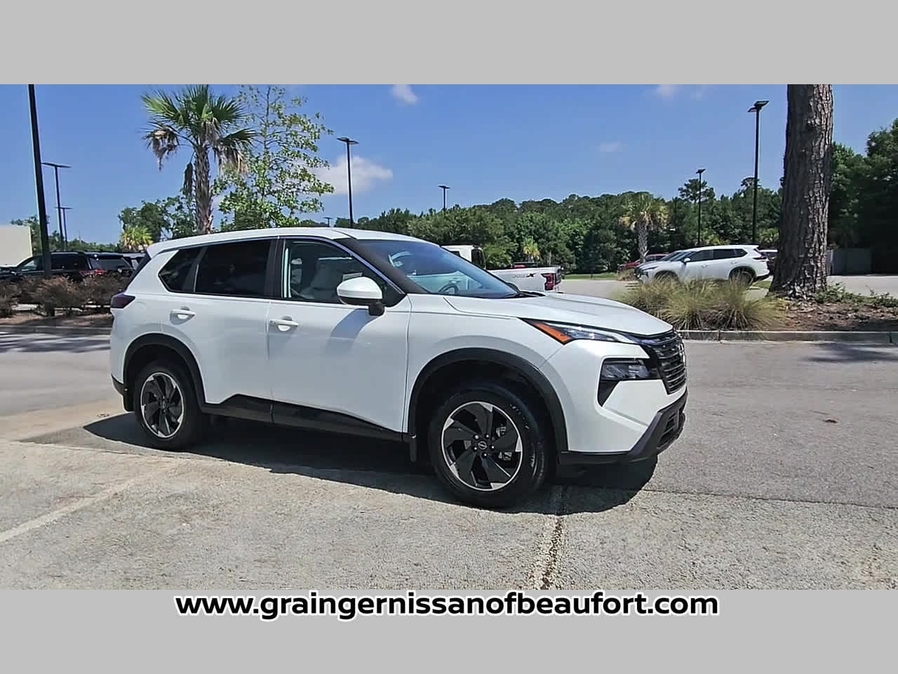 2025 Nissan Rogue SV