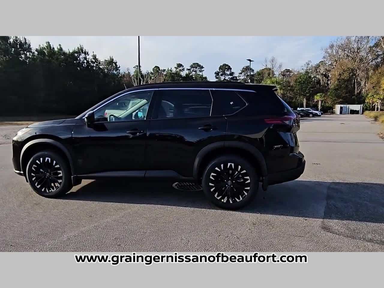 2026 Nissan Rogue Dark Armor