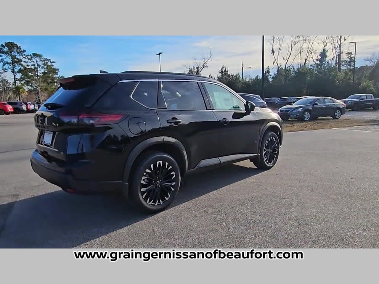 2026 Nissan Rogue Dark Armor