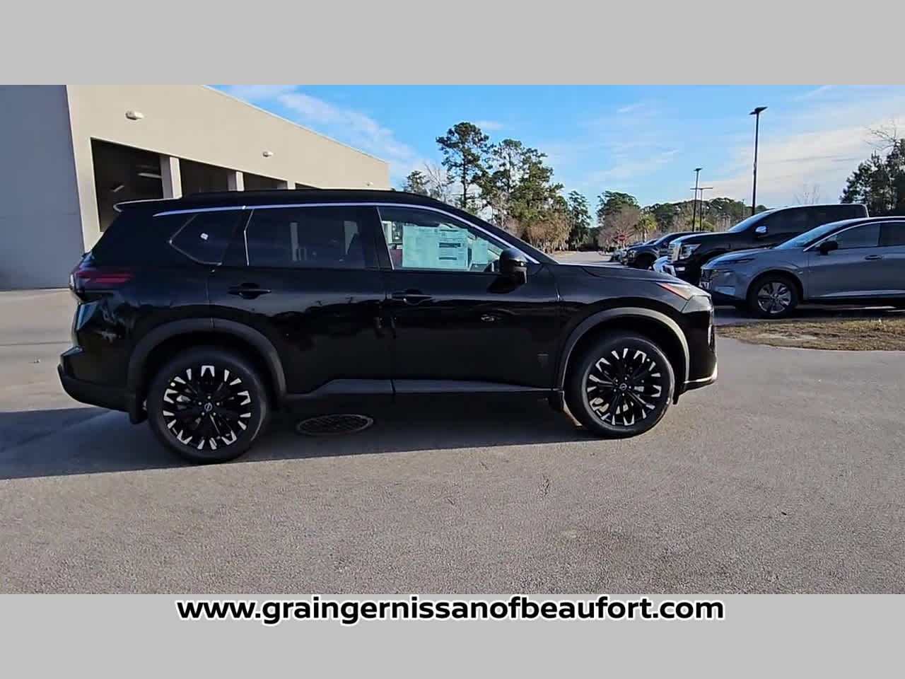 2026 Nissan Rogue Dark Armor