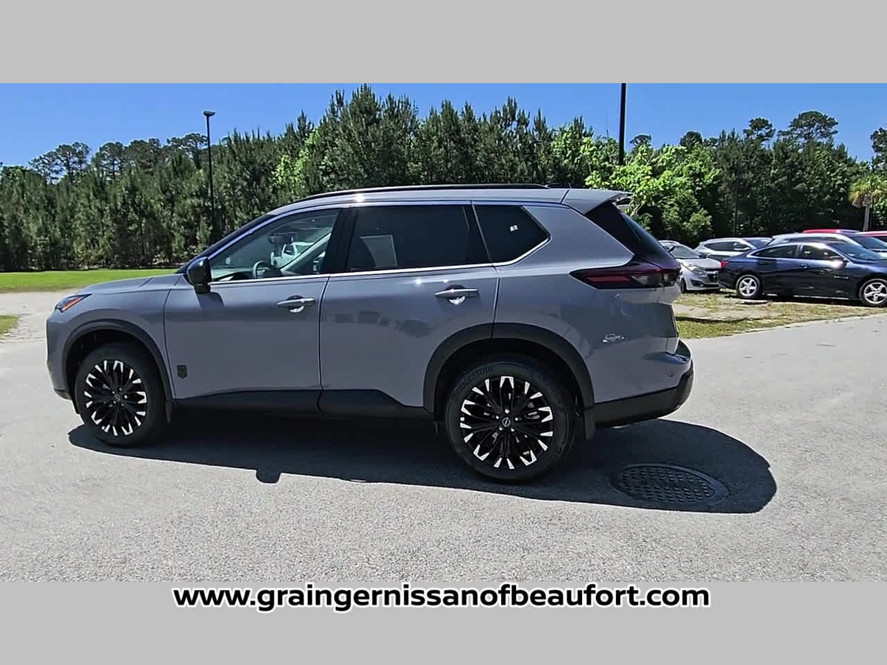2026 Nissan Rogue Dark Armor