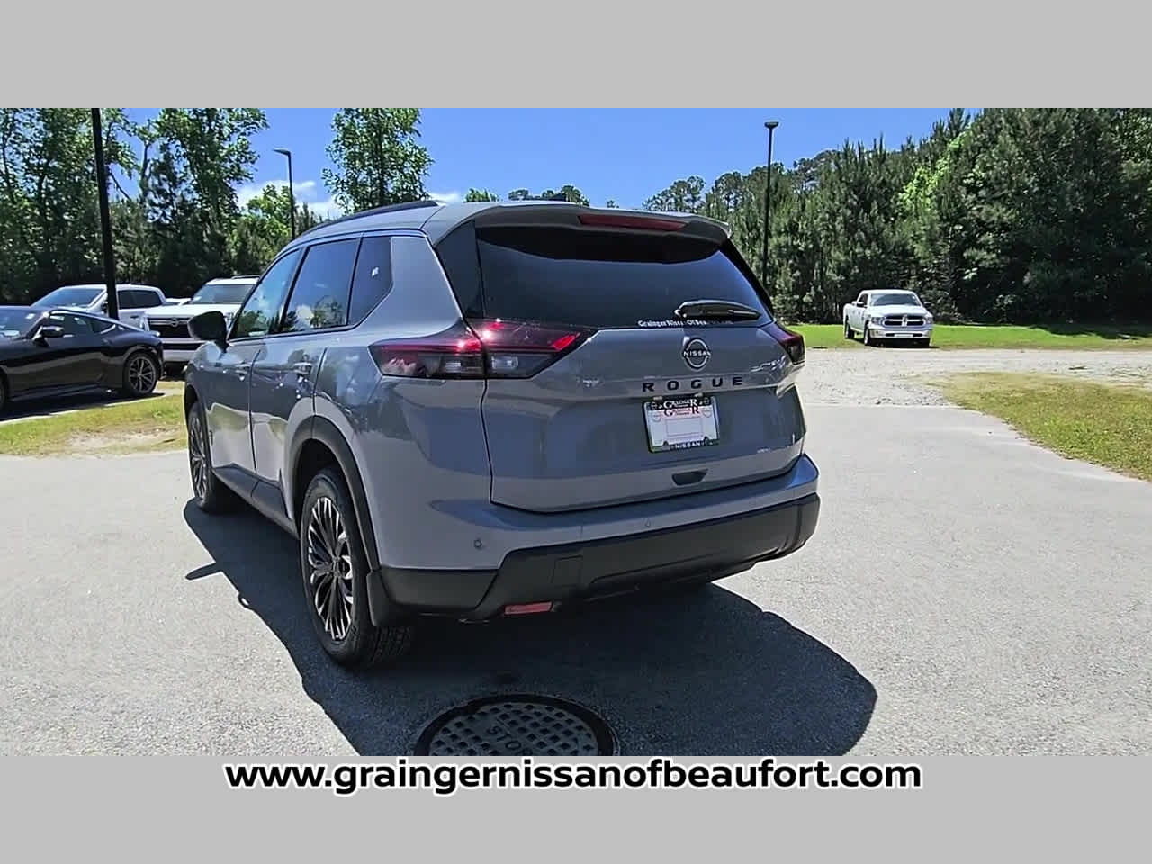 2026 Nissan Rogue Dark Armor