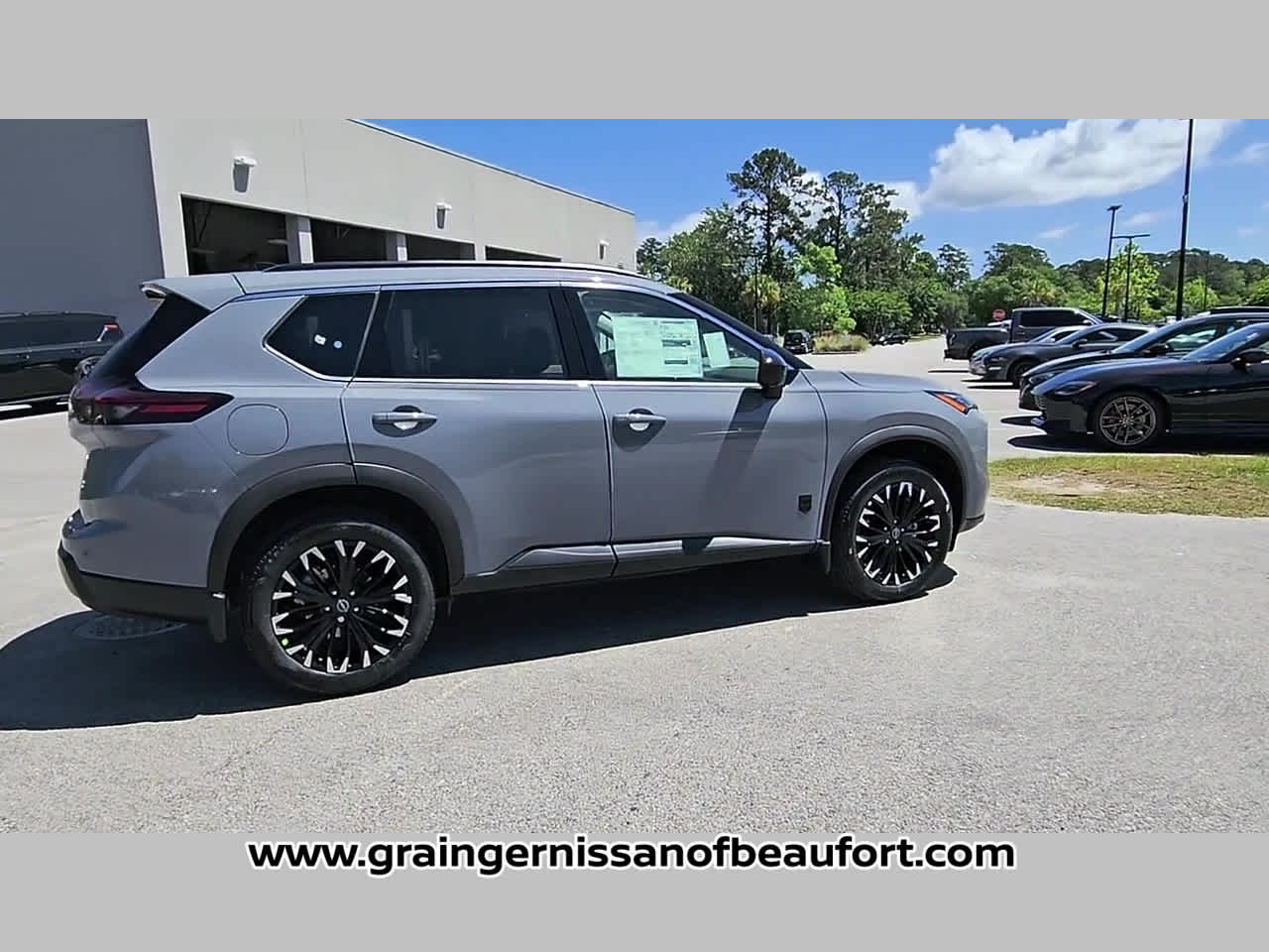 2026 Nissan Rogue Dark Armor