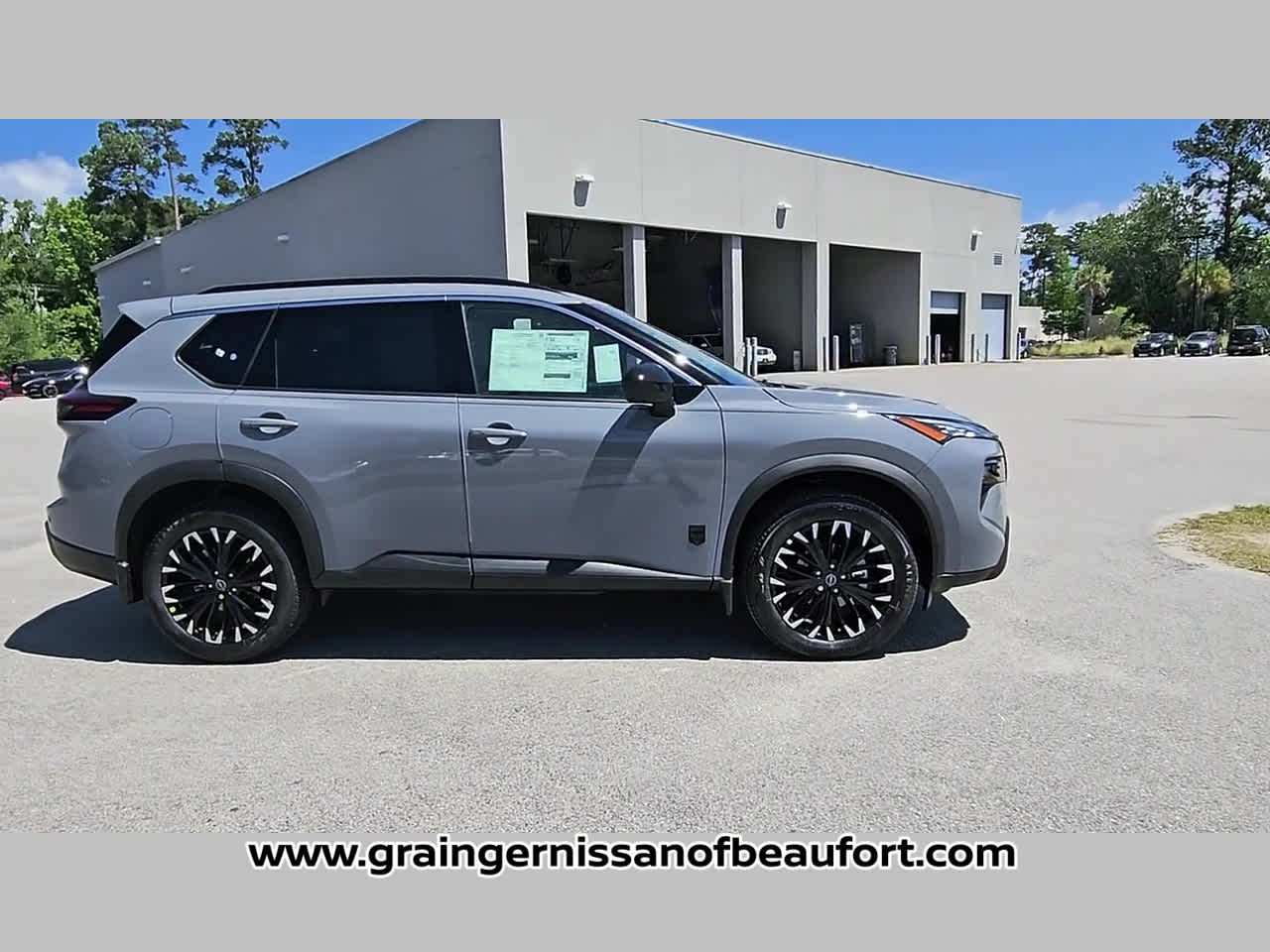 2026 Nissan Rogue Dark Armor