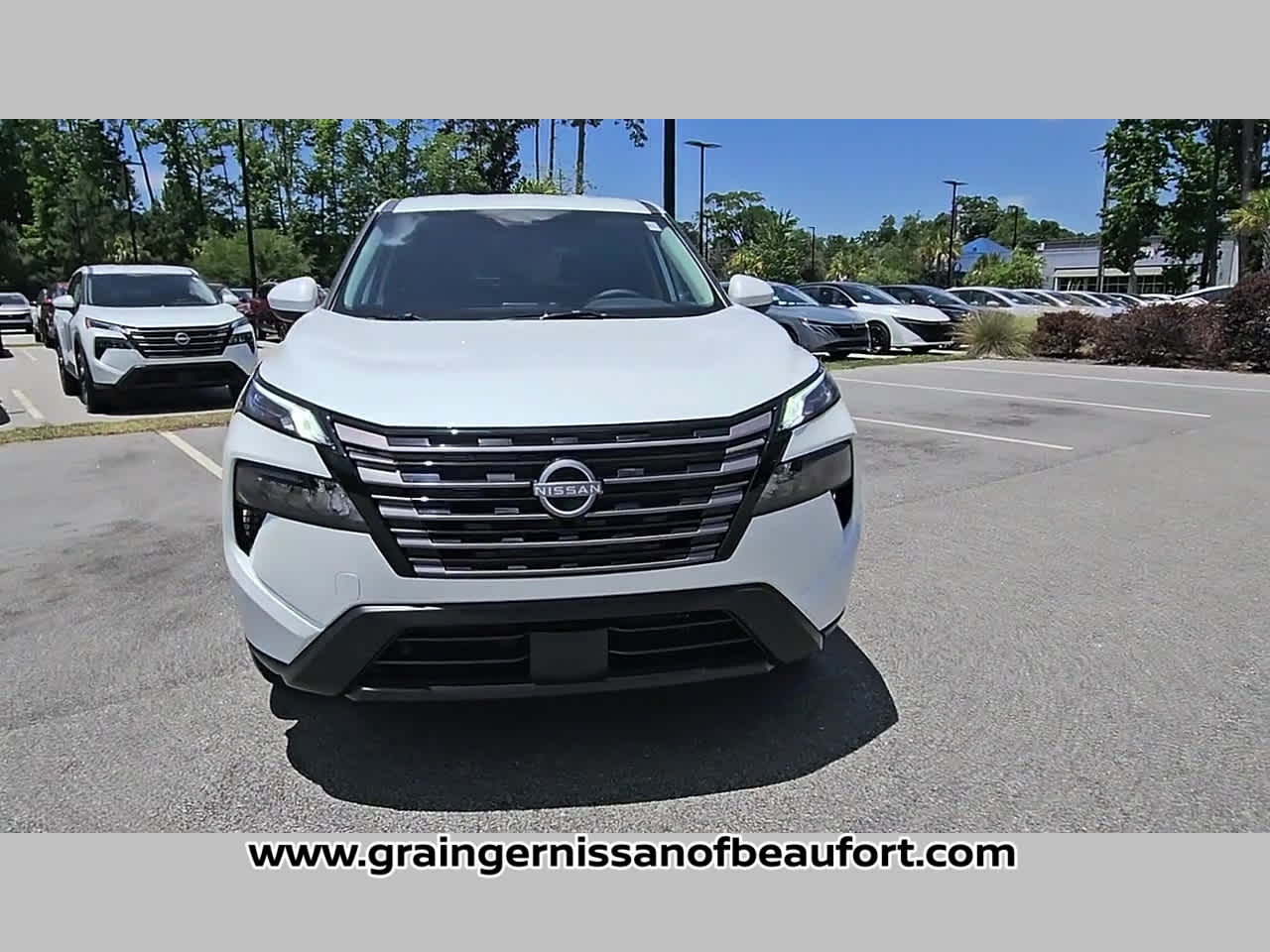 2026 Nissan Rogue SV