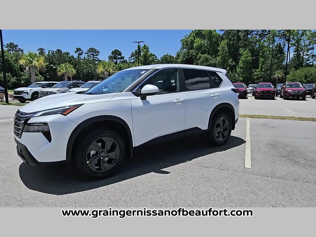 2026 Nissan Rogue SV
