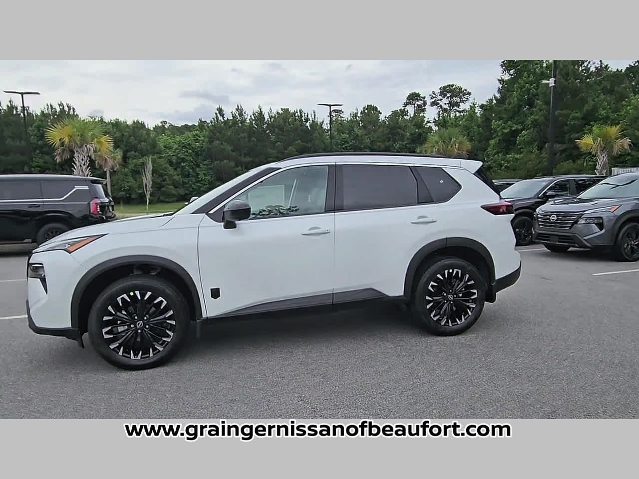 2026 Nissan Rogue Dark Armor