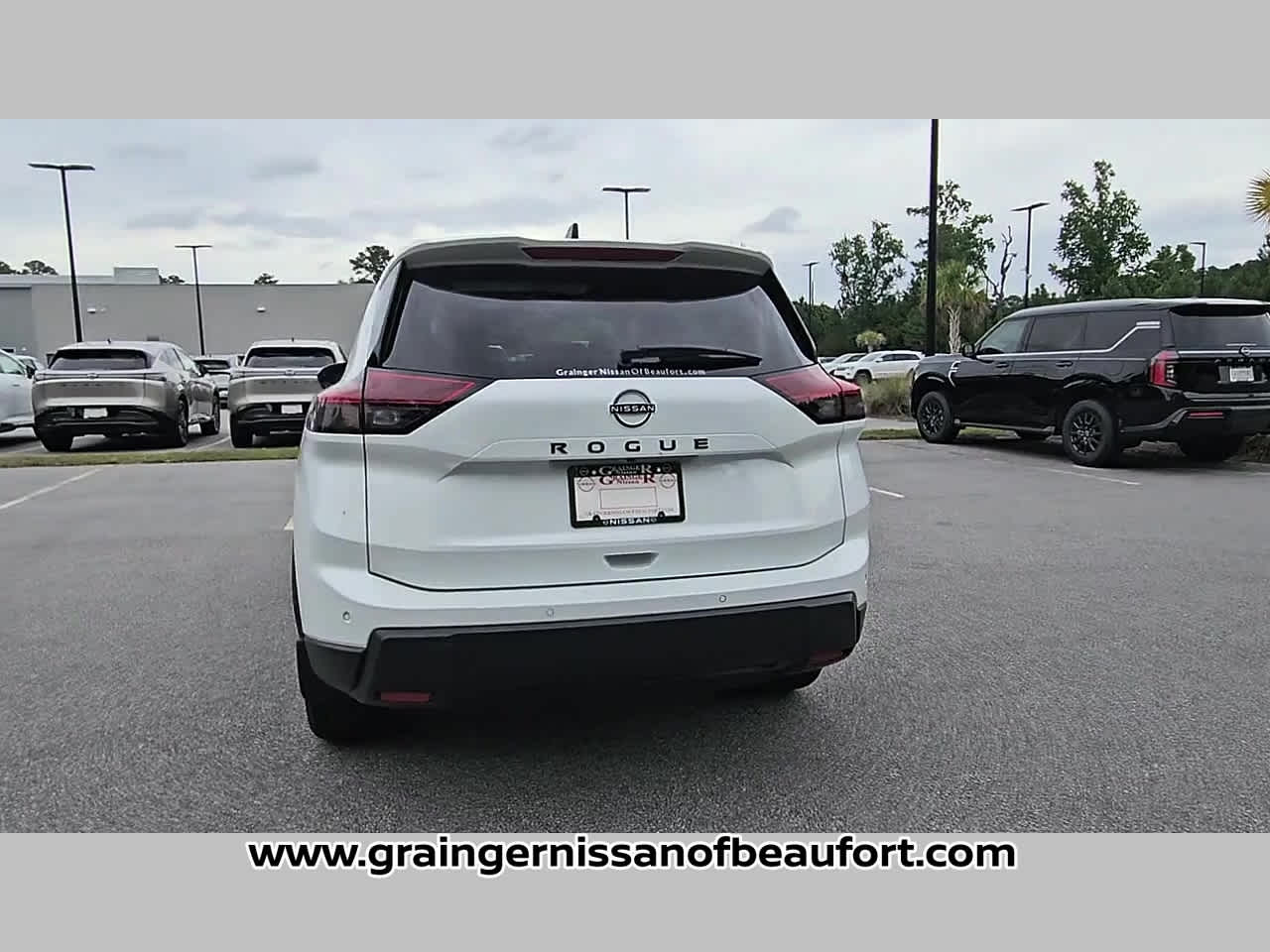 2026 Nissan Rogue Dark Armor