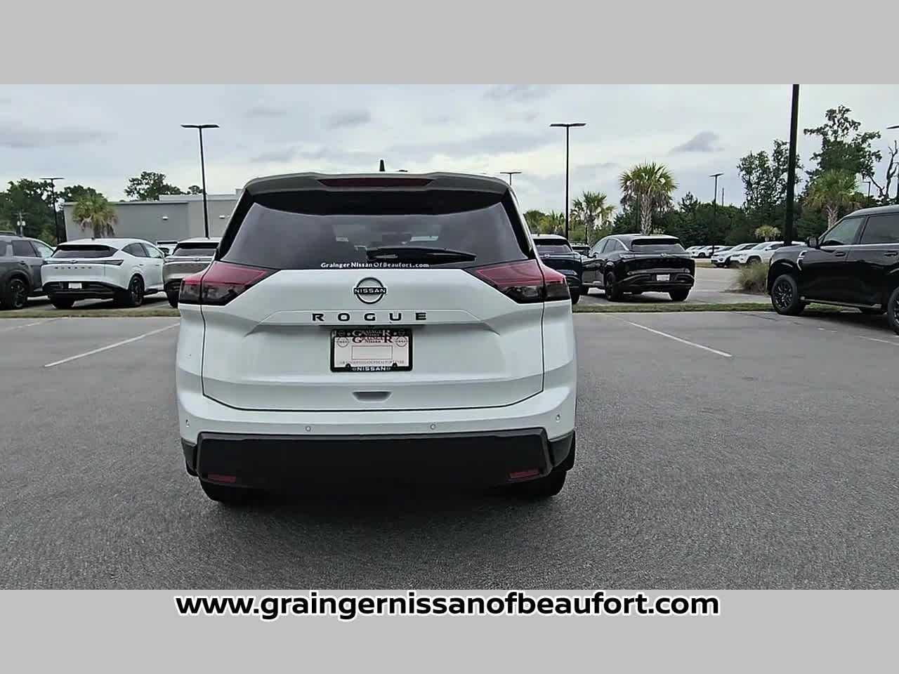 2026 Nissan Rogue Dark Armor