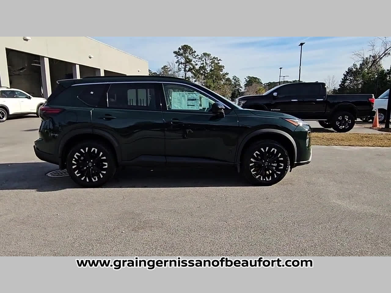 2026 Nissan Rogue Dark Armor