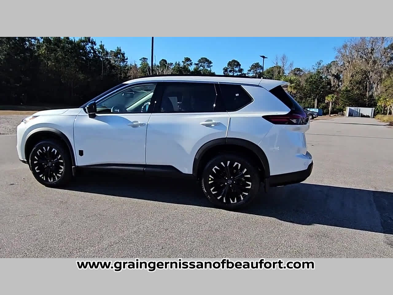 2026 Nissan Rogue Dark Armor