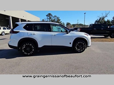 2026 Nissan Rogue Dark Armor