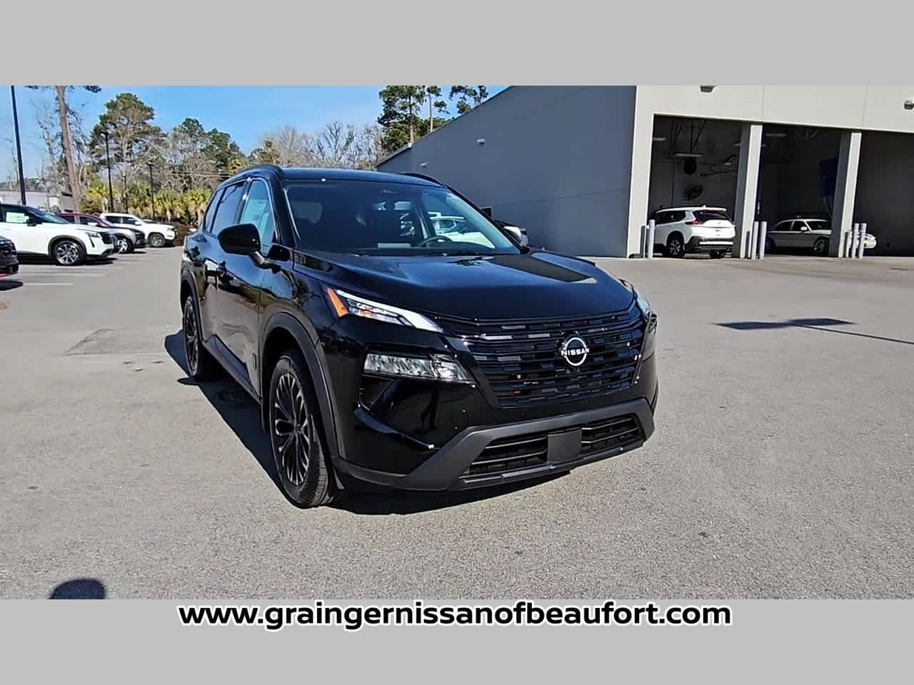2026 Nissan Rogue Dark Armor