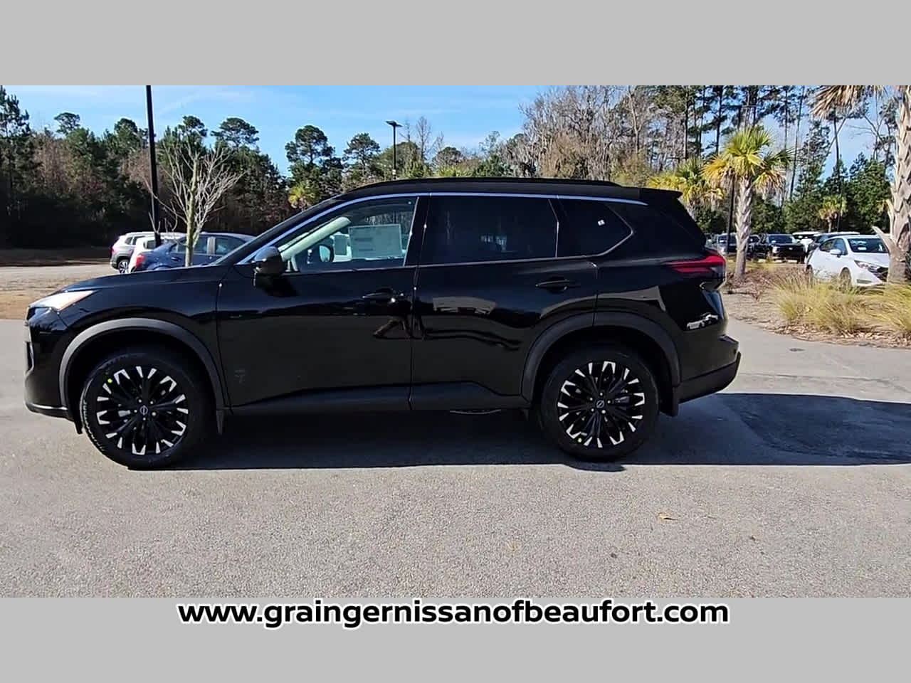 2026 Nissan Rogue Dark Armor