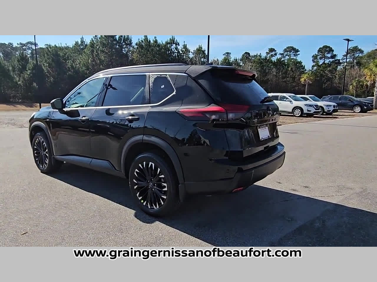 2026 Nissan Rogue Dark Armor