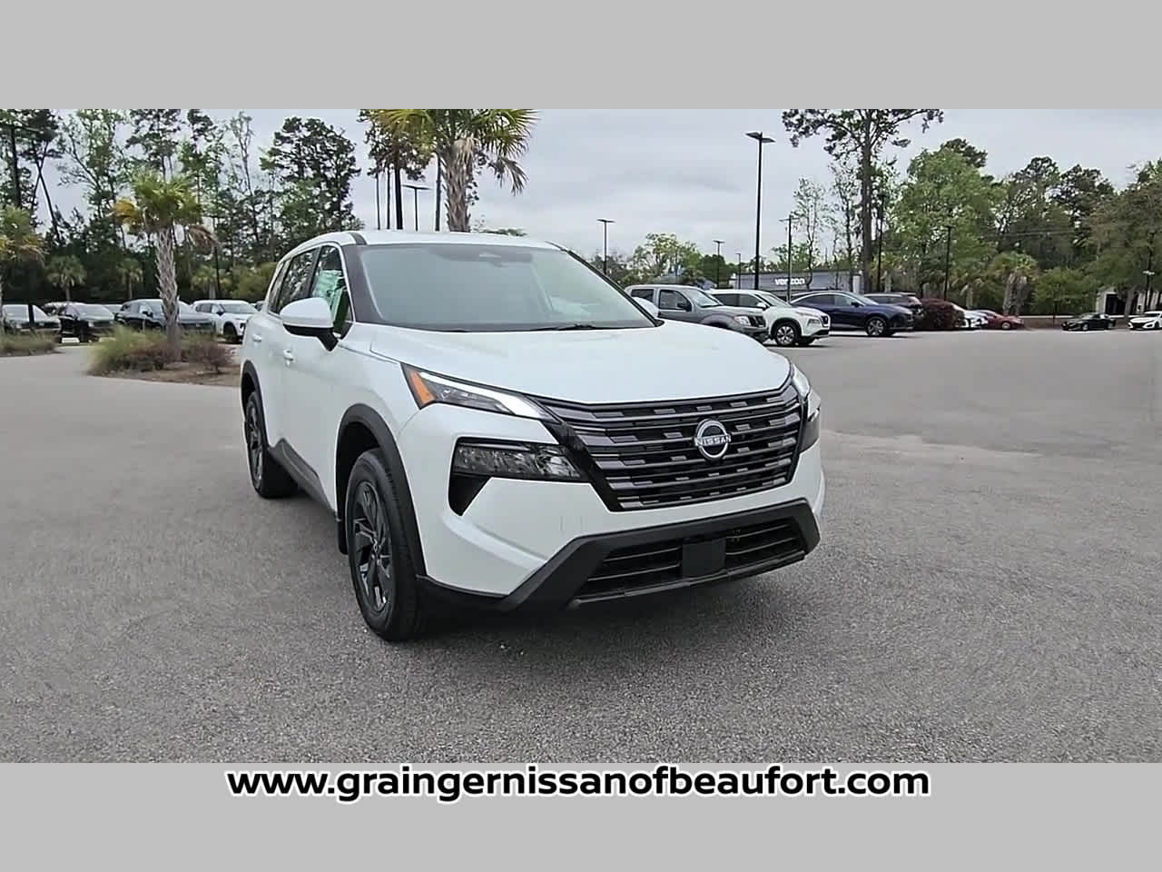 2026 Nissan Rogue SV