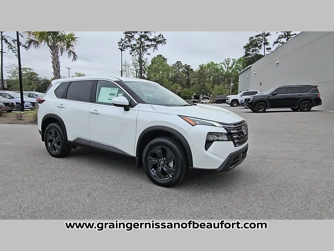2026 Nissan Rogue SV