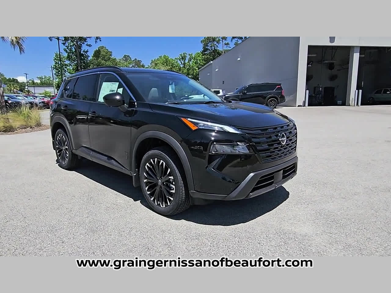 2026 Nissan Rogue Dark Armor