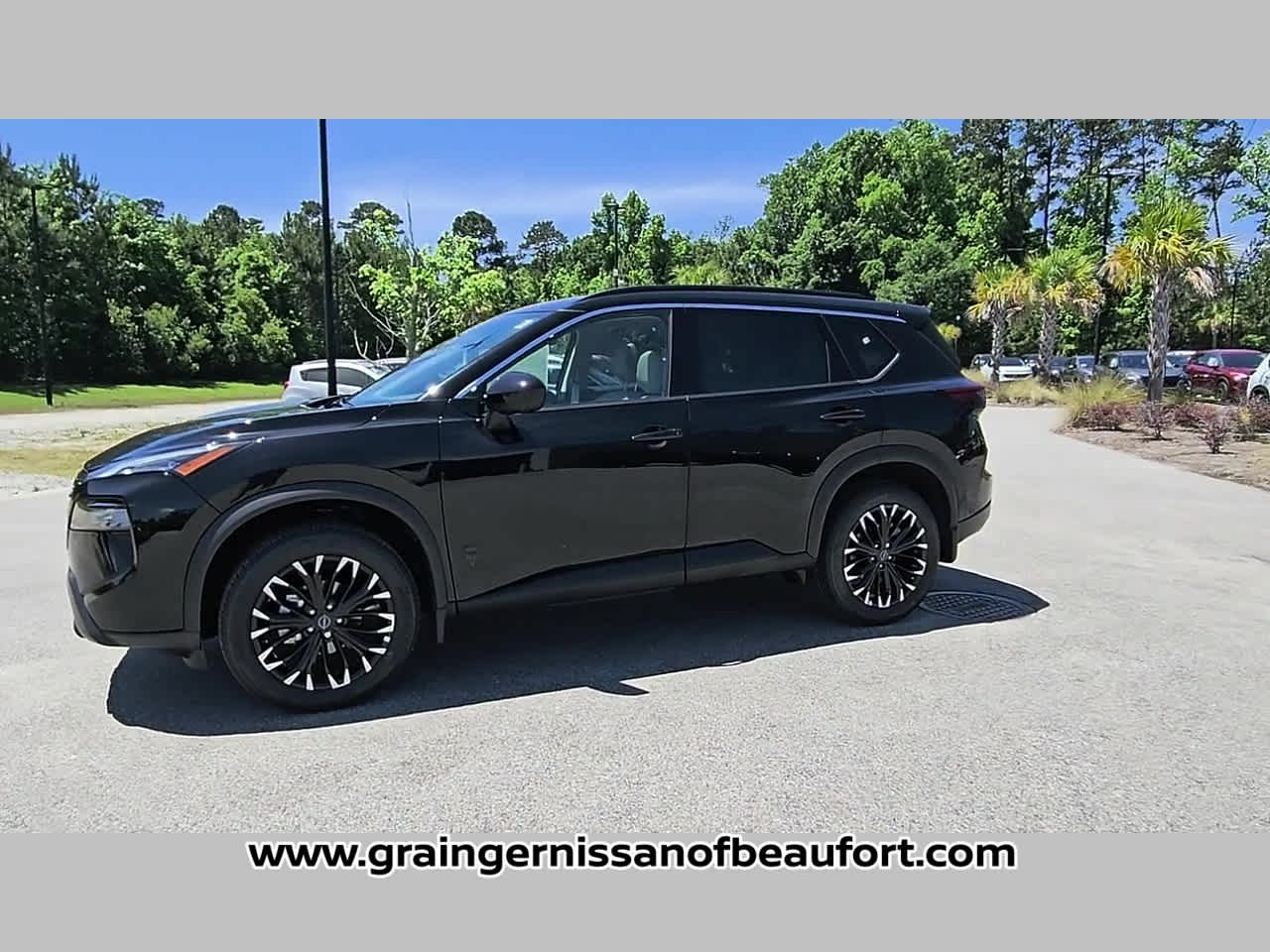 2026 Nissan Rogue Dark Armor