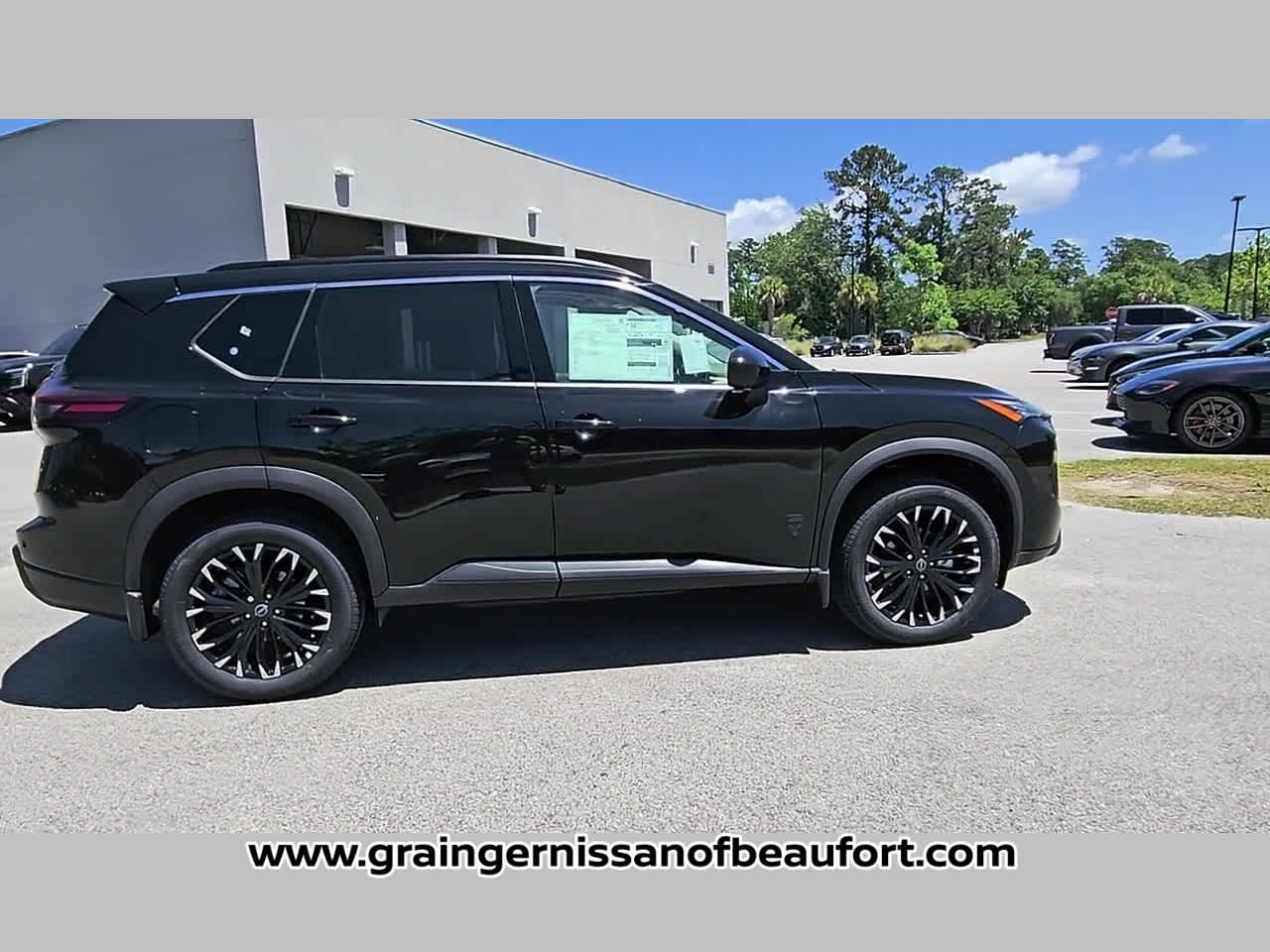 2026 Nissan Rogue Dark Armor